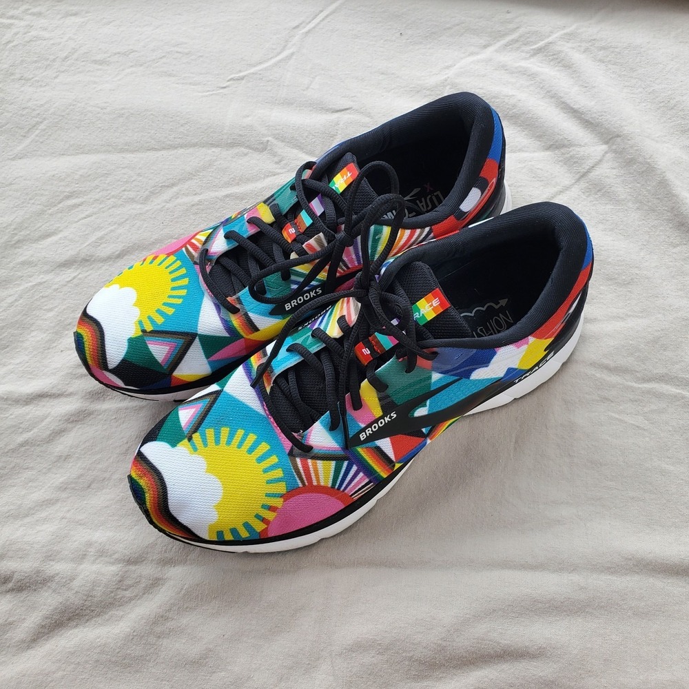 Brooks X Lisa Congdon Shoes Mens 12 Geometric Quirky Rainbow Artsy Pride LGBTQ - Picture 2 of 11
